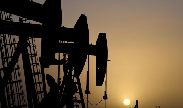 ABD, bu yıl ve gelecek yıl için petrol fiyatı tahminini yukarı yönlü revize etti