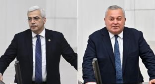Demokrat Parti'den 2 istifa