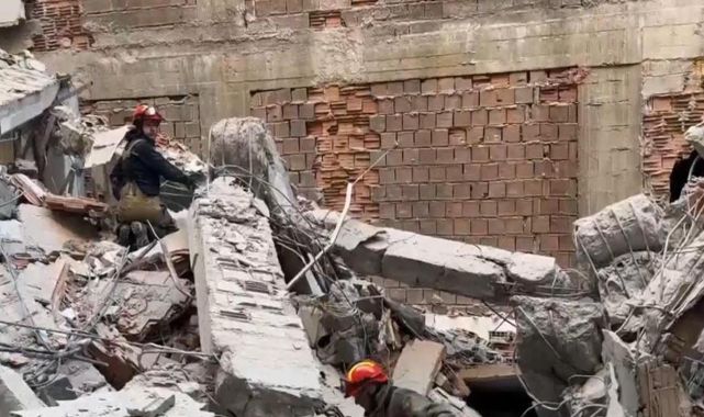 Güngören'de yıkım esnasında bina çöktü: 1 işçi göçük altında