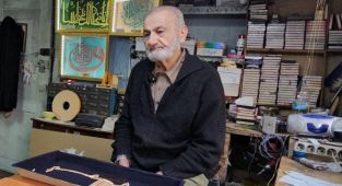 Hadisten etkilenerek minyatür camilerin ustası oldu