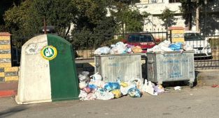 İstanbul'da çöp dağları oluştu