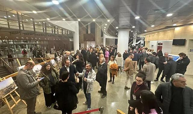 İzmirli Avukatlardan Çarpık Kentleşme Sergisi