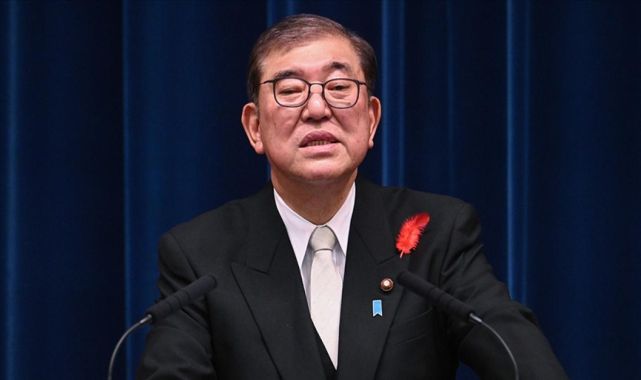 Japonya Başbakanı İşiba trafikte kalınca APEC Zirvesi'nin aile fotoğrafına giremedi