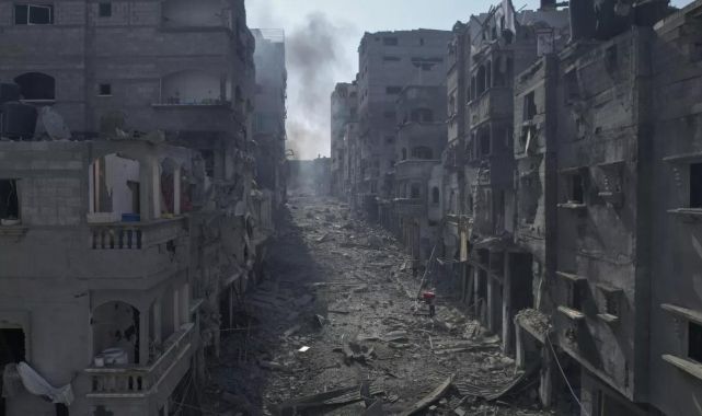 Katil İsrail'in Refah'a saldırısında 6 Filistinli öldü