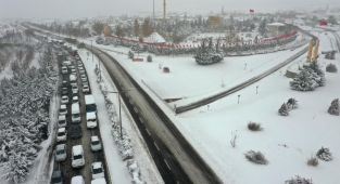 NevşehirAksaray kara yolu ulaşıma kapandı