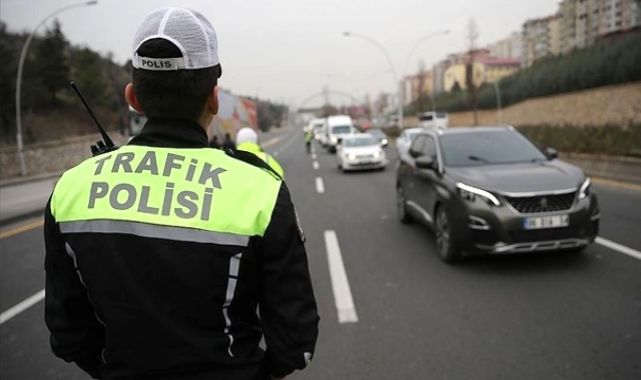 Trafik ekipleri 1 haftada 3 milyona yakın aracı denetledi