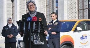 AK Parti'de 'Mobil AKİM' projesi hayata geçiriliyor