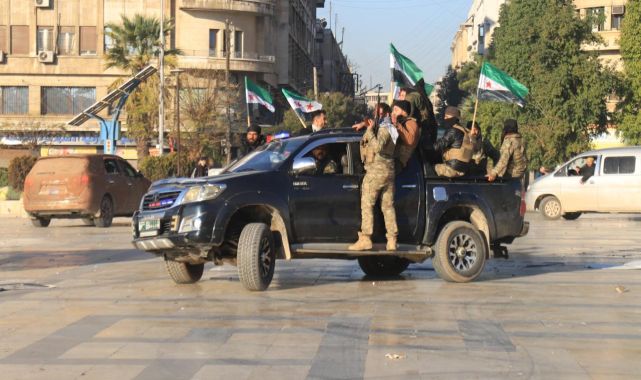 Deyrizor’da Rejimden Boşalan Alanları PKK/YPG İşgal Ediyor