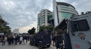 Akdeniz Belediye Başkanı Sarıyıldız'ın yerine görevlendirme