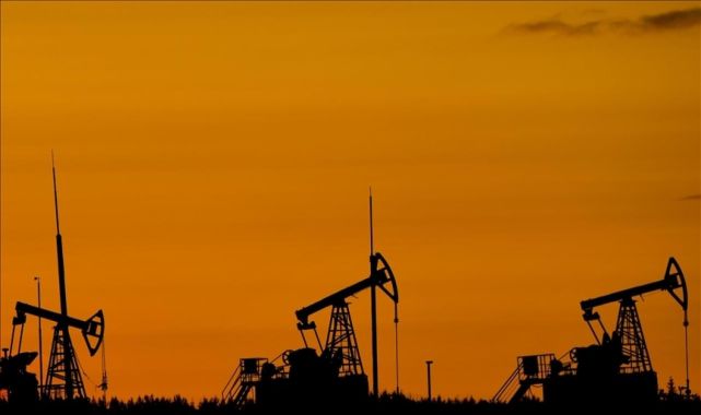 Brent petrolün varili 77,64 dolardan işlem görüyor