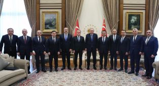 Cumhurbaşkanı Erdoğan, Özbekistan ve Azerbaycan bakanlarını kabul etti