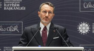 Fahrettin Altun: Türkiye, dünyada örnek teşkil edici tarzda özgürleşme mücadelesi veriyor
