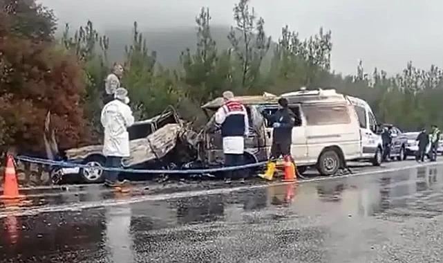İzmir Menderes’te Feci Kaza: Araç Alev Aldı, 1 Kişi Hayatını Kaybetti