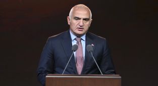 Kartalkaya'daki otelde 2 adet yangın merdiveni var
