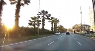 Samsun'da ters yönden giden otomobile 9 bin 267 lira ceza