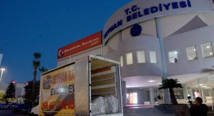 Seyhan Belediyesine haciz geldi