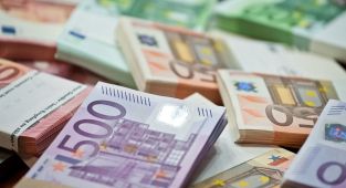 Türkiye'nin euroyla dış ticareti 5 yılda 1 trilyon dolara dayandı