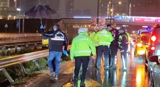 Ataşehir'de zincirleme kaza: 1 ölü, 2 yaralı