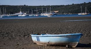 Ege kıyılarındaki deniz çekilmesi depremle ilgili mi?