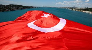 İstanbul bir kez daha barışın adresi oldu