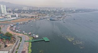 İzmir Körfezi'nin aşırı kirliliği 4 mevsim sürüyor