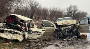 Kahramanmaraş'ta iki otomobil çarpıştı: 4 ölü, 6 yaralı