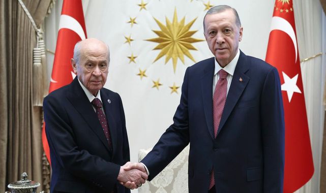 MHP Genel Başkanı Bahçeli'den Cumhurbaşkanı Erdoğan'a tebrik telefonu