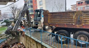 Ordu'da çöp evin temizlenmesi 2 gün sürdü