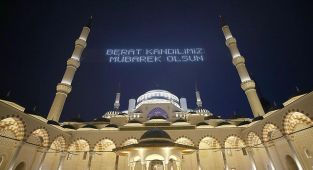 Ramazanın müjdecisi Berat Kandili yarın idrak edilecek