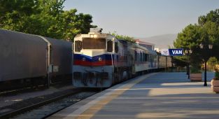 TahranV an tren biletleri satışa çıkıyor