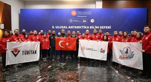 Türk bilim insanları 9'uncu kez Antarktika yolunda
