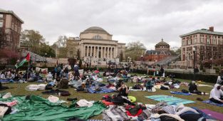 Columbia Üniversitesi fonlarının kesilmemesi için Trump yönetiminin isteklerini kabul etti
