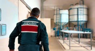 İstanbul'a sevk edilecek tonlarca kaçak etil alkol ele geçirildi