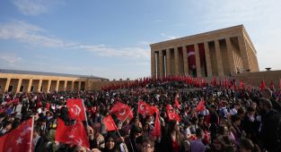 23 Nisan coşkuyla kutlanıyor