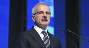 Bakan Uraloğlu: Kalkınma Yolu Projesi'nde ilk faz bu yıl tamamlanacak