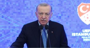 Cumhurbaşkanı Erdoğan: Bugünler siyaset yapma değil, milletçe kardeşliğimizi hatırlama dönemleridir