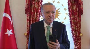 Cumhurbaşkanı Erdoğan'dan Trabzonspor'a tebrik telefonu