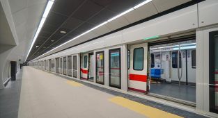 İstanbul'da bazı metro ve tramvay seferleri aksadı