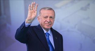 İsviçre'nin Die Weltwoche dergisinden Büyük Erdoğan makalesi
