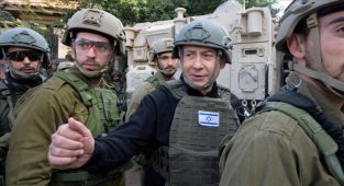 Netanyahu ile saldırıların durdurulması çağrısı yapan askerler arasındaki gerilim tırmanıyor