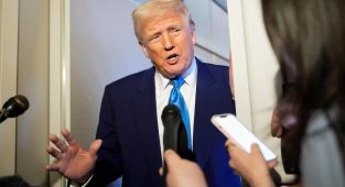 Trump, ilk 100 gününde ticaret savaşlarını kazanma, RusyaUkrayna ve Gazze ateşkesi gibi hedeflerine ulaşamadı