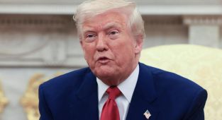 Trump'tan Çin'e vergi indirimi sinyali
