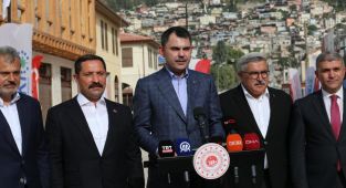 Bakan Kurum: Tek bir afetzede kardeşimizi açta, açıkta bırakmayacağız