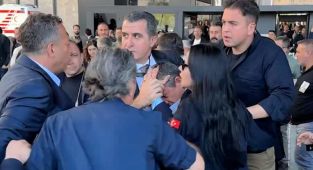 CHP Genel Başkanı Özel'e saldırı