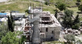 Depremde yıkılan tarihi cami bu yıl yeniden ibadete açılacak