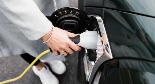 Elektrikli araç satışları nisanda yüzde 29 arttı