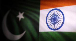 Hindistan, Pakistan'a saldırılarına gerekçe olarak kendisine yeni saldırılar ihtimalini gösterdi