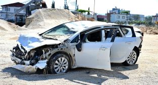 Osmaniye'de derenin taşması sonucu sürüklenen araçlara ulaşıldı