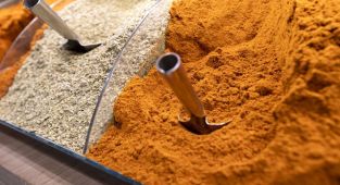 Türk baharatı ve aromatik bitkileri 156 ülkede yemeklere tat veriyor