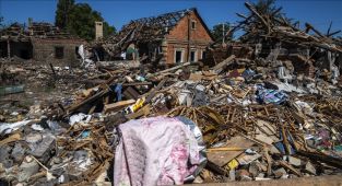 Ukrayna İçişleri Bakanı: Rus saldırılarında 12 kişi öldü, 60'tan fazla kişi yaralandı